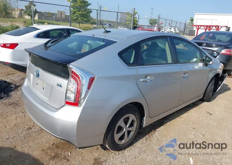 2015 Toyota Prius z USA, uszkodzony, nr VIN JTDKN3DU4F1893883